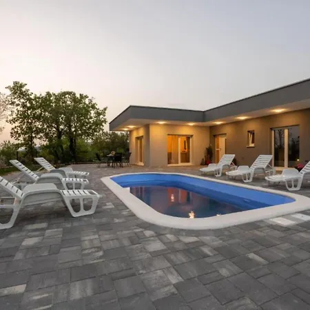 Peace Oasis Villa Lovreć