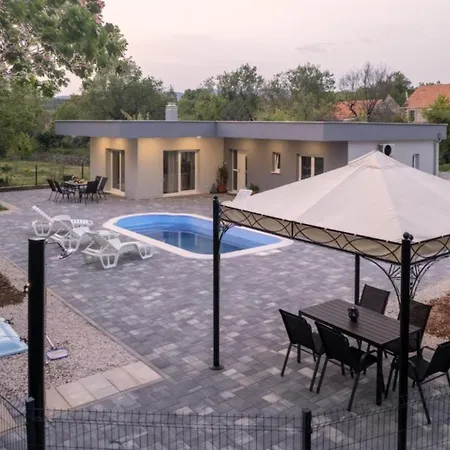 Peace Oasis Lovreć